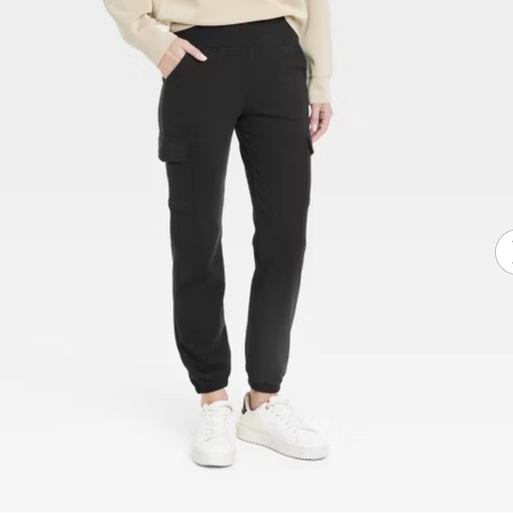 A New Day Women’s Cargo Sweatpants Size Large